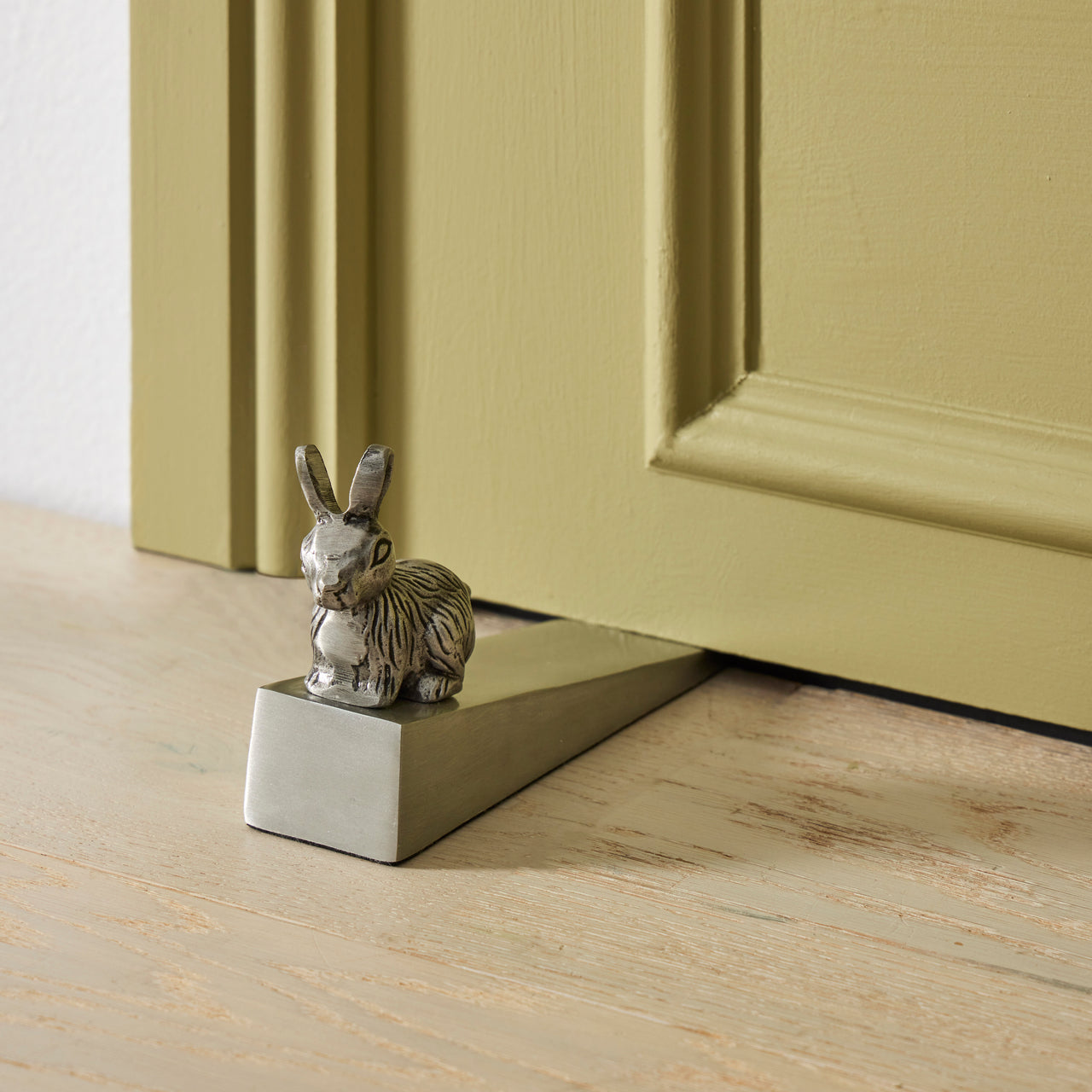 Silver Door Wedge - Rabbit