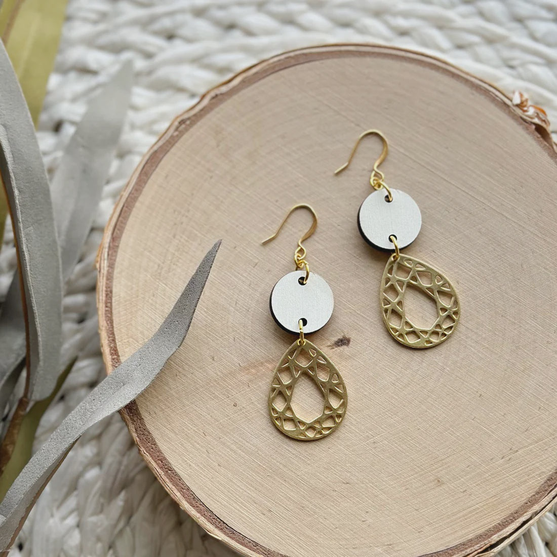 Yakama Drop Earrings - Cream