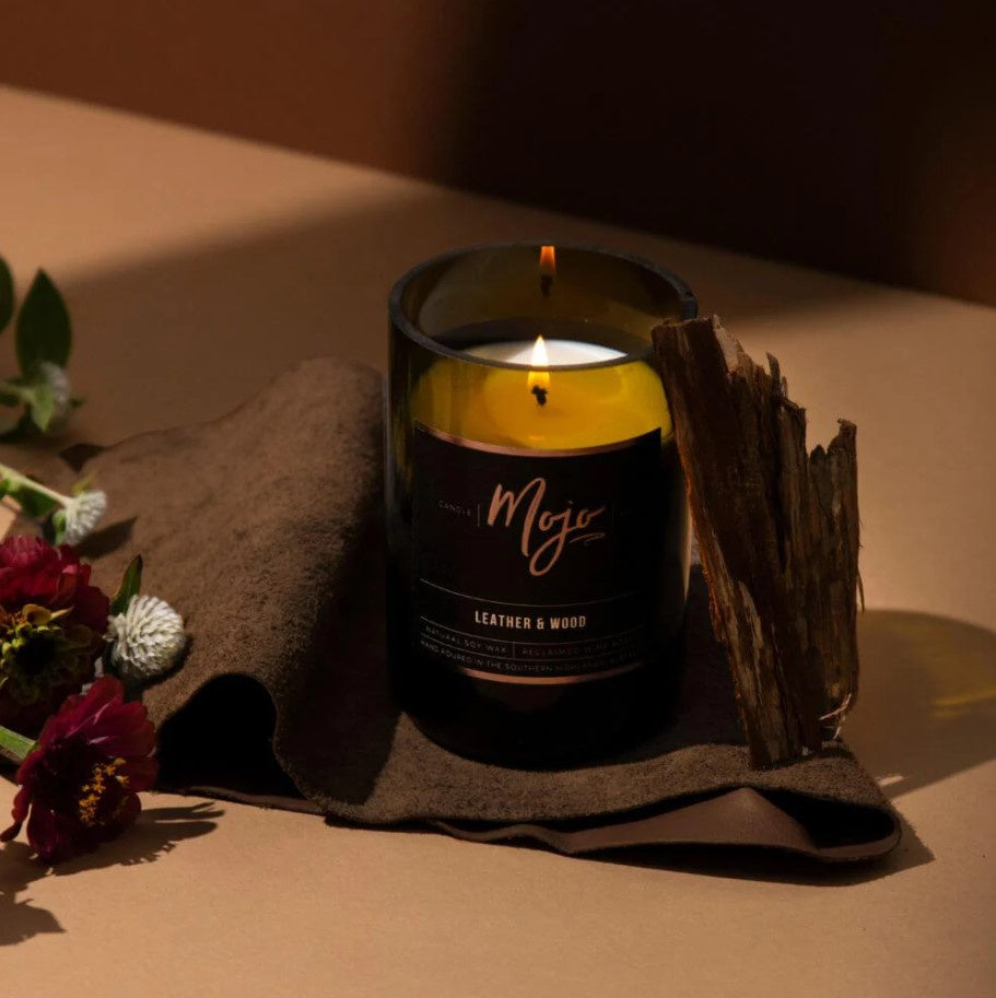 Black Wine Candle - Leather & Wood