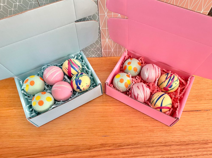 Mini Bath Bomb Gift Box | Pink - Strawberry, Pineapple, Monkey Farts